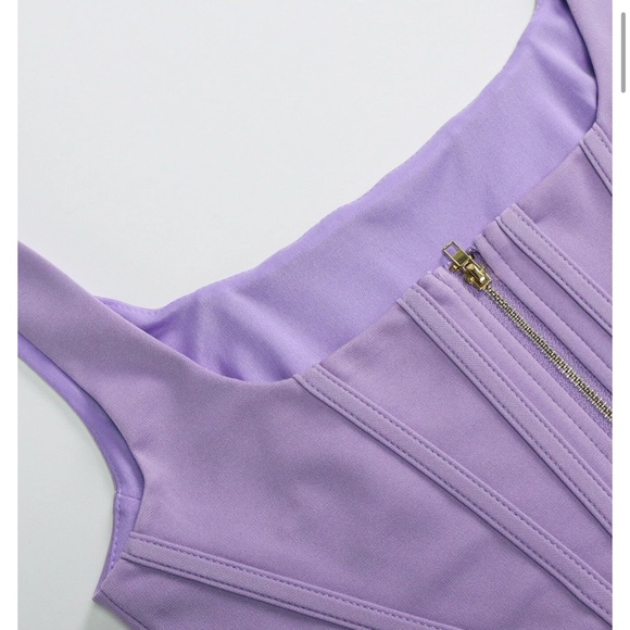 NWOT SHEIN PARTHEA Solid Asymmetrical Hem Boning Tank
Mauve Purple corset small - Picture 12 of 16